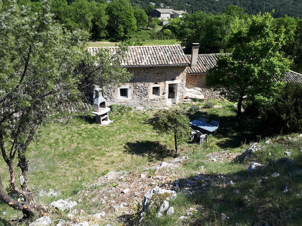 Gites La Ferme Accrochee A La Colline Lagorce  Buitenkant foto
